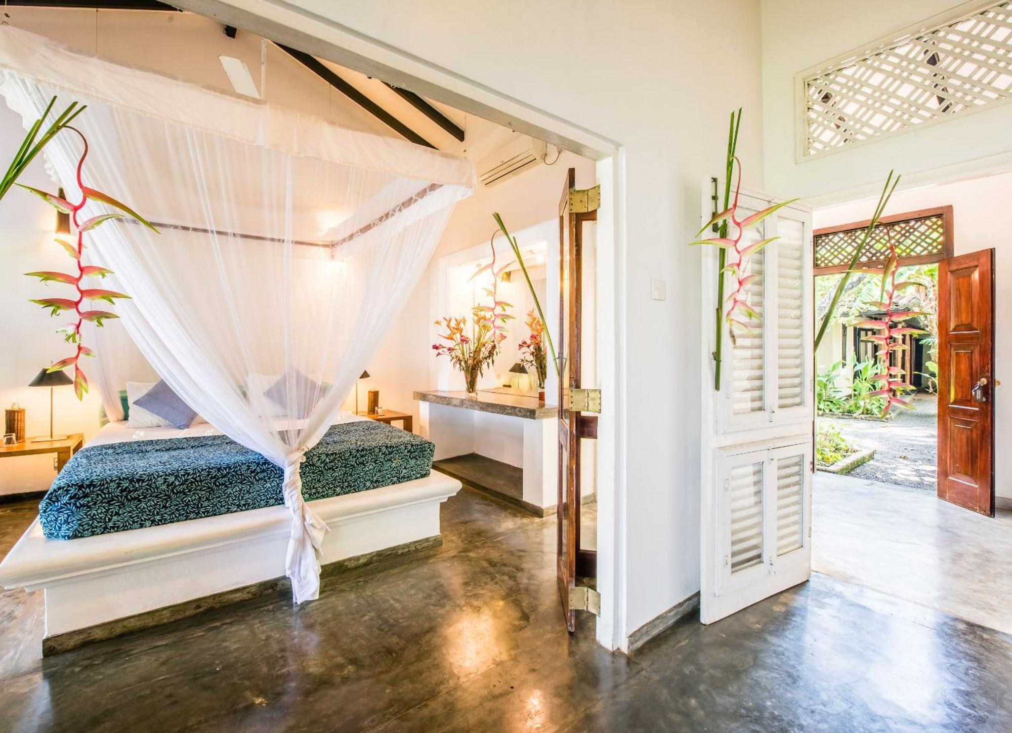 Apa Villa Thalpe Unawatuna Esterno foto