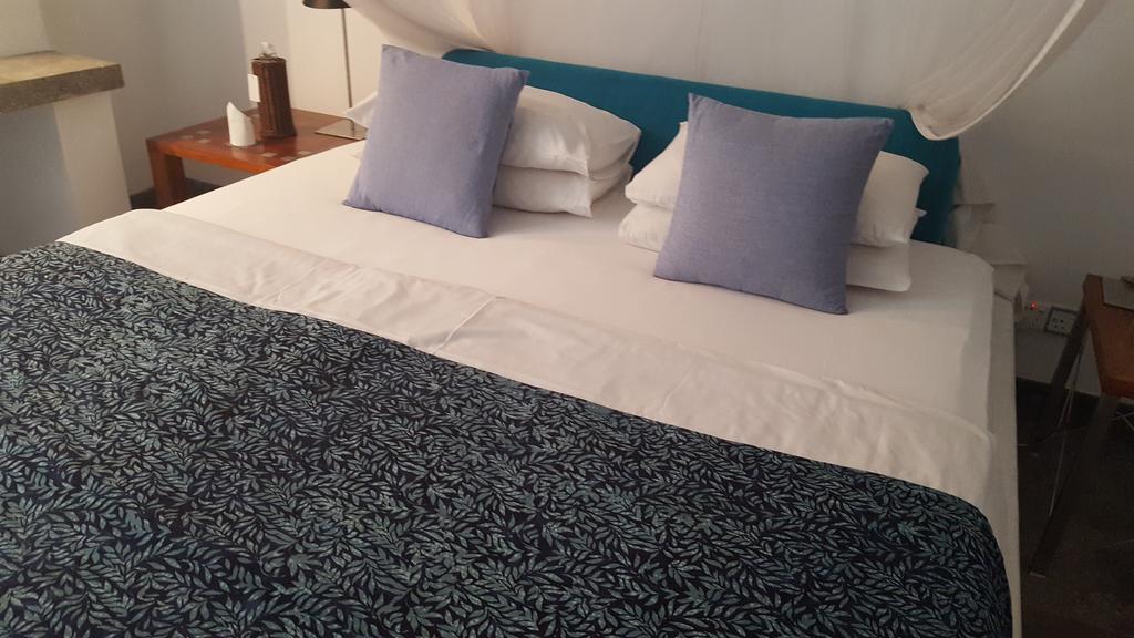 Apa Villa Thalpe Unawatuna Esterno foto