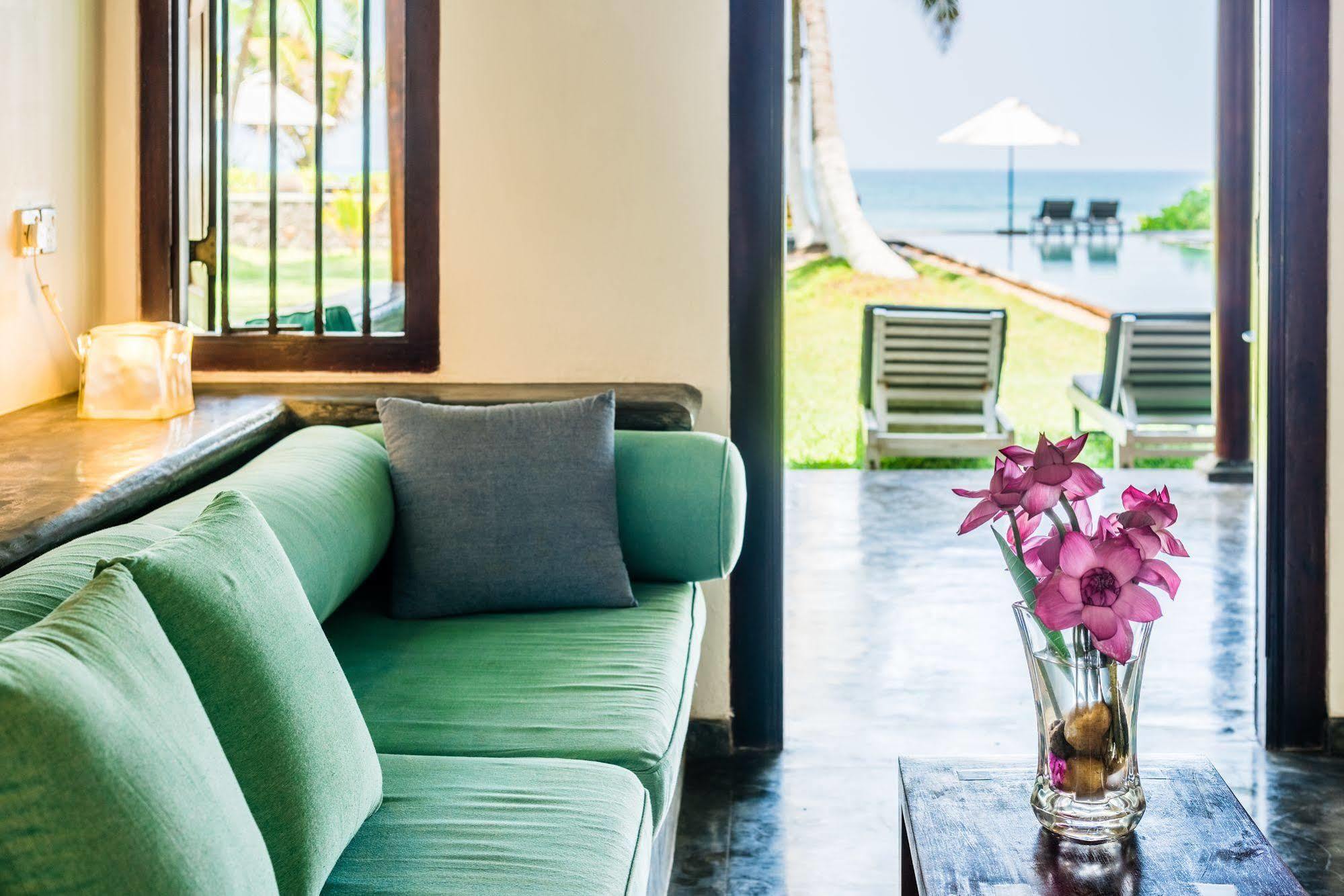 Apa Villa Thalpe Unawatuna Esterno foto