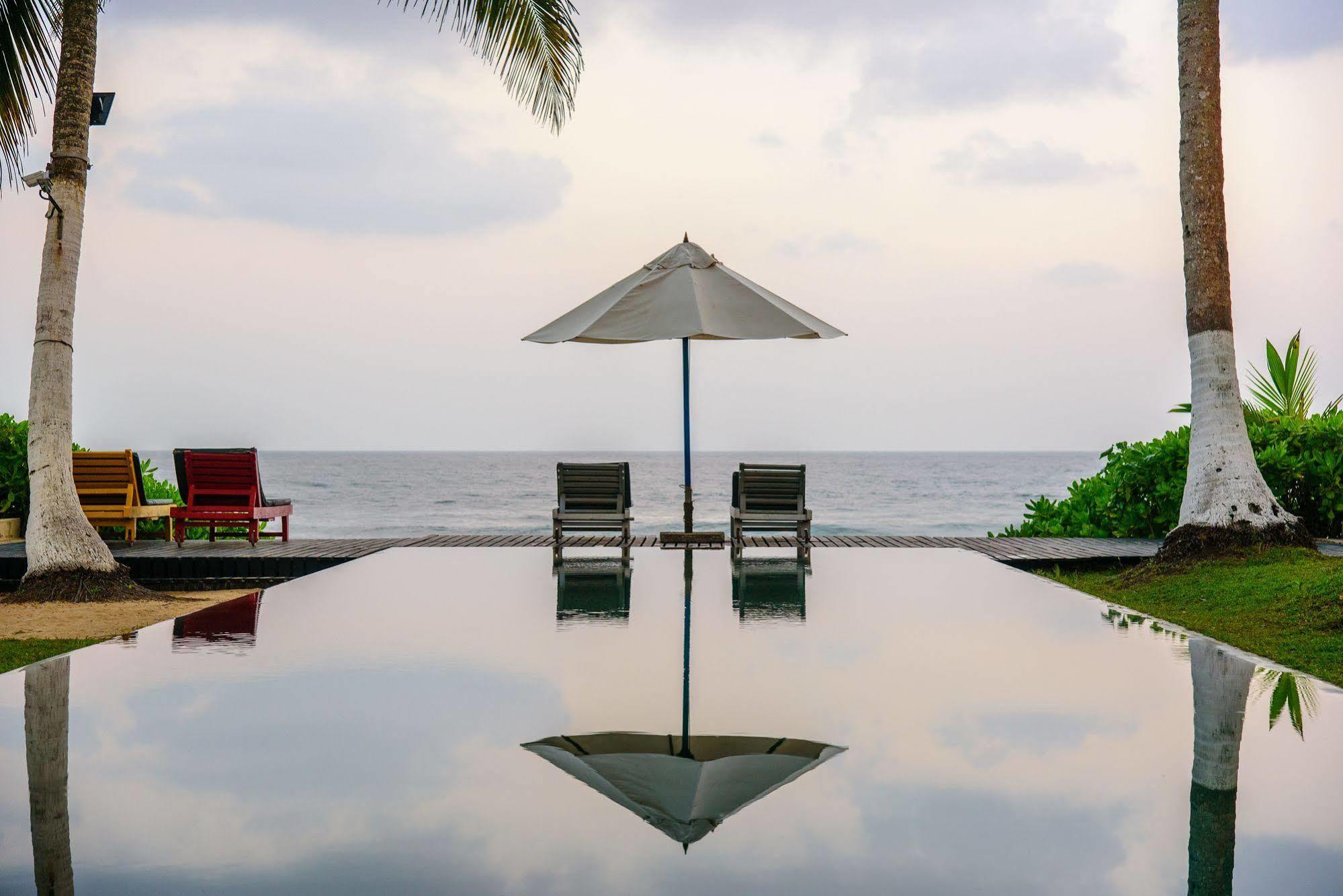 Apa Villa Thalpe Unawatuna Esterno foto
